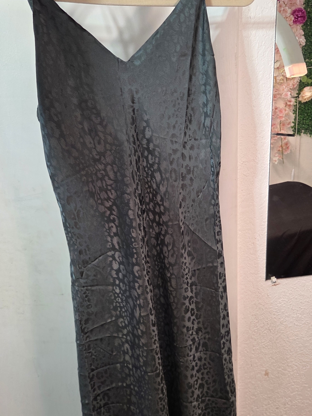 Brand new with tags (NWT) authentic ad'digi jogger pants. Features a crisp, soli